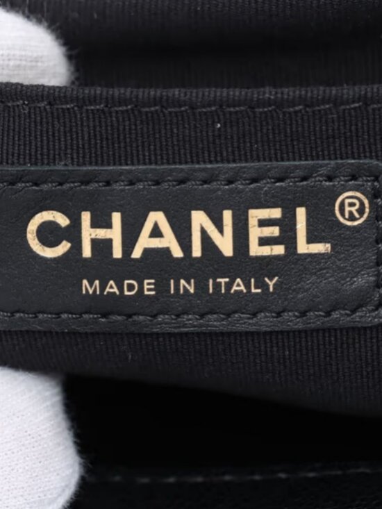 Chanel CC Logo Matelasse Caviar Skin Chain Backpack Black